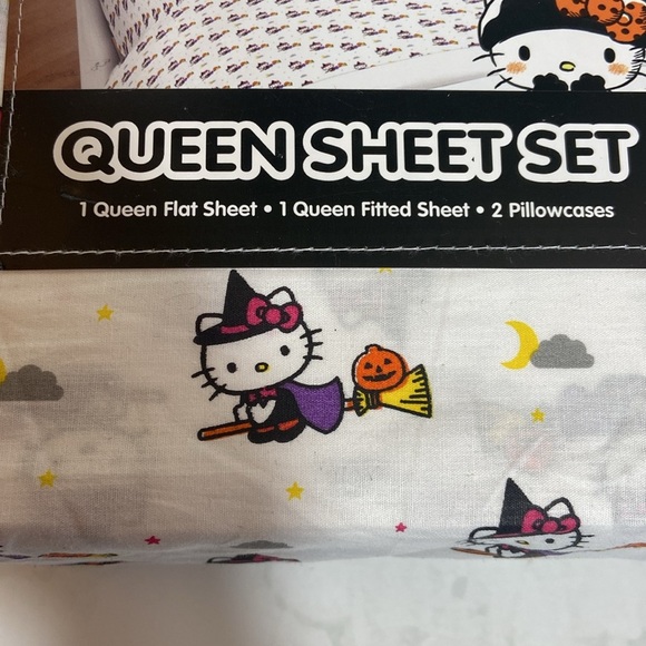 New Hello Kitty Queen Sheet & Pillow Case Set Halloween Witch Pumpkin Broom Bat - Picture 3 of 5